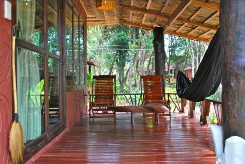 Bamboo Bungalows Koh Phayam Exteriör bild