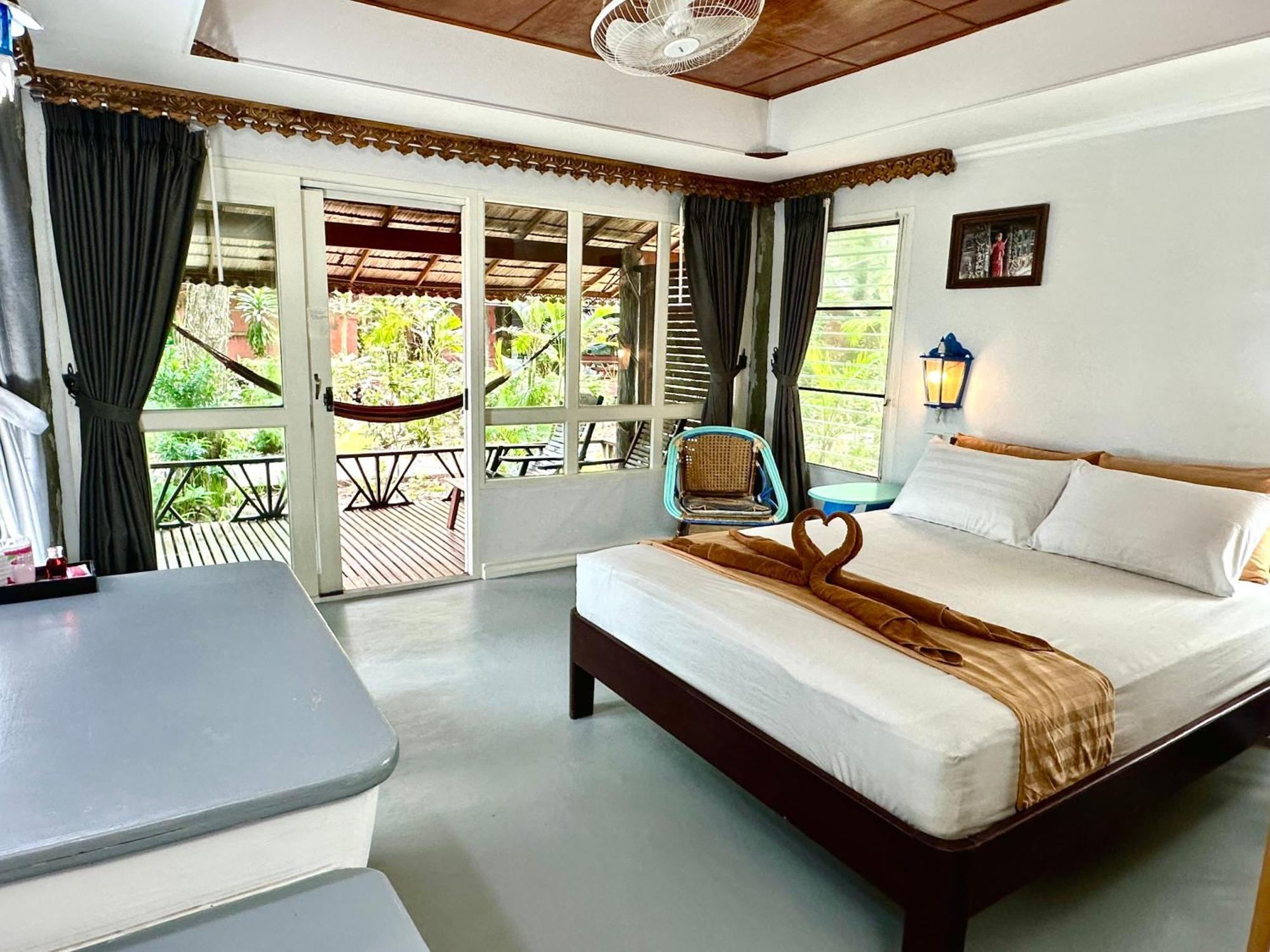 Bamboo Bungalows Koh Phayam Exteriör bild