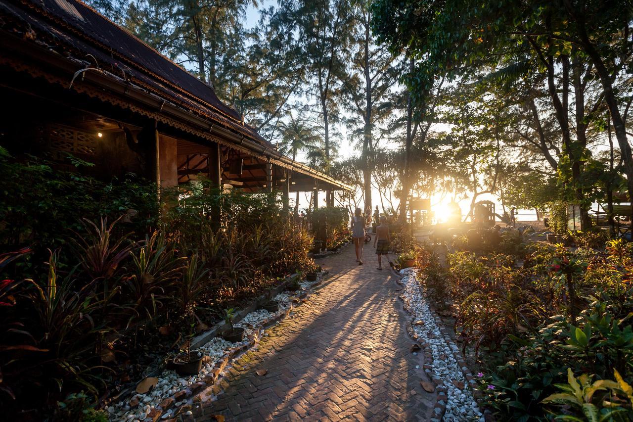 Bamboo Bungalows Koh Phayam Exteriör bild