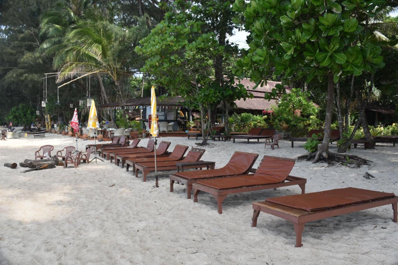 Bamboo Bungalows Koh Phayam Exteriör bild