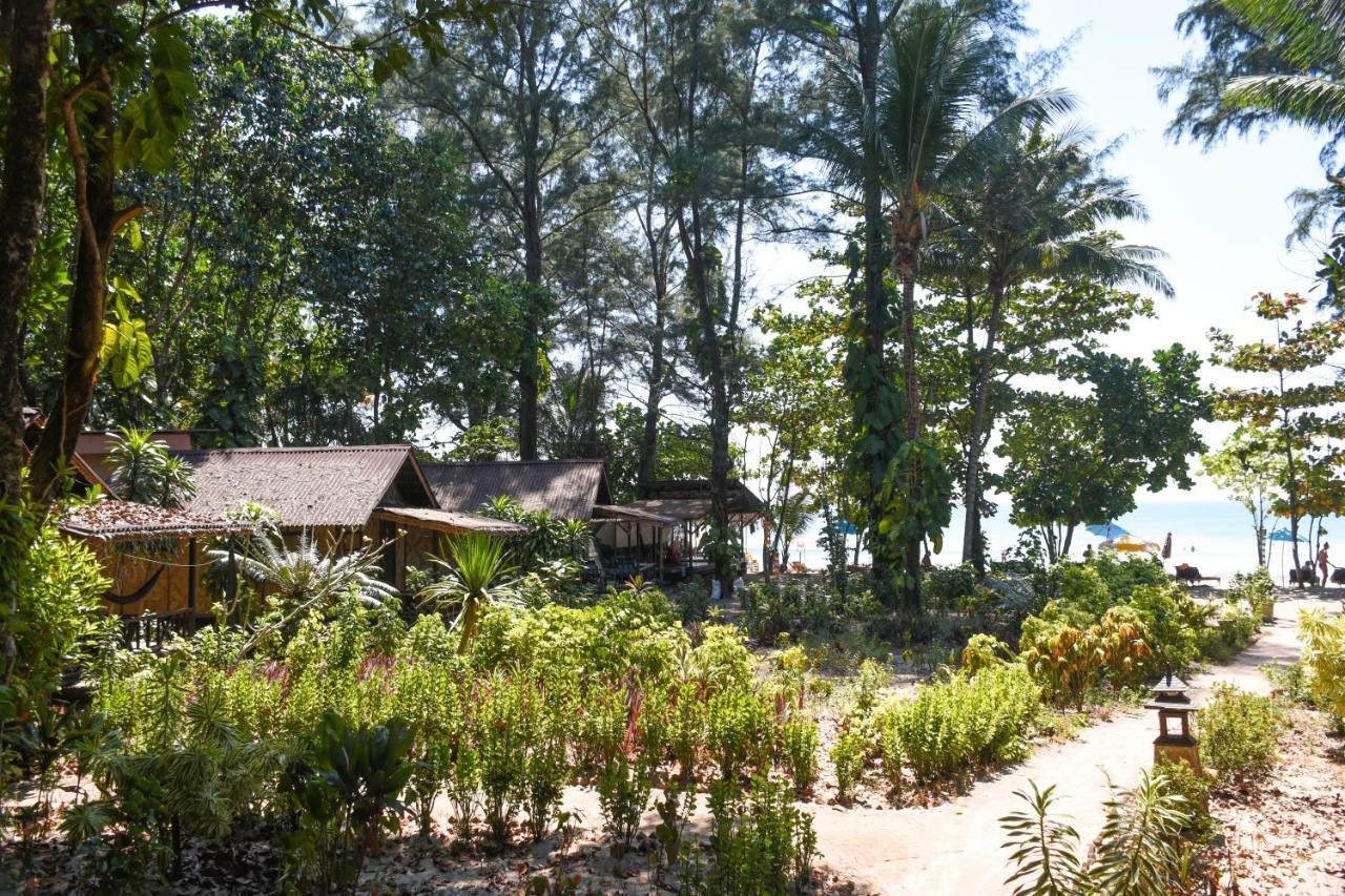 Bamboo Bungalows Koh Phayam Exteriör bild