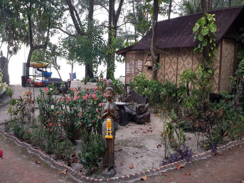Bamboo Bungalows Koh Phayam Exteriör bild
